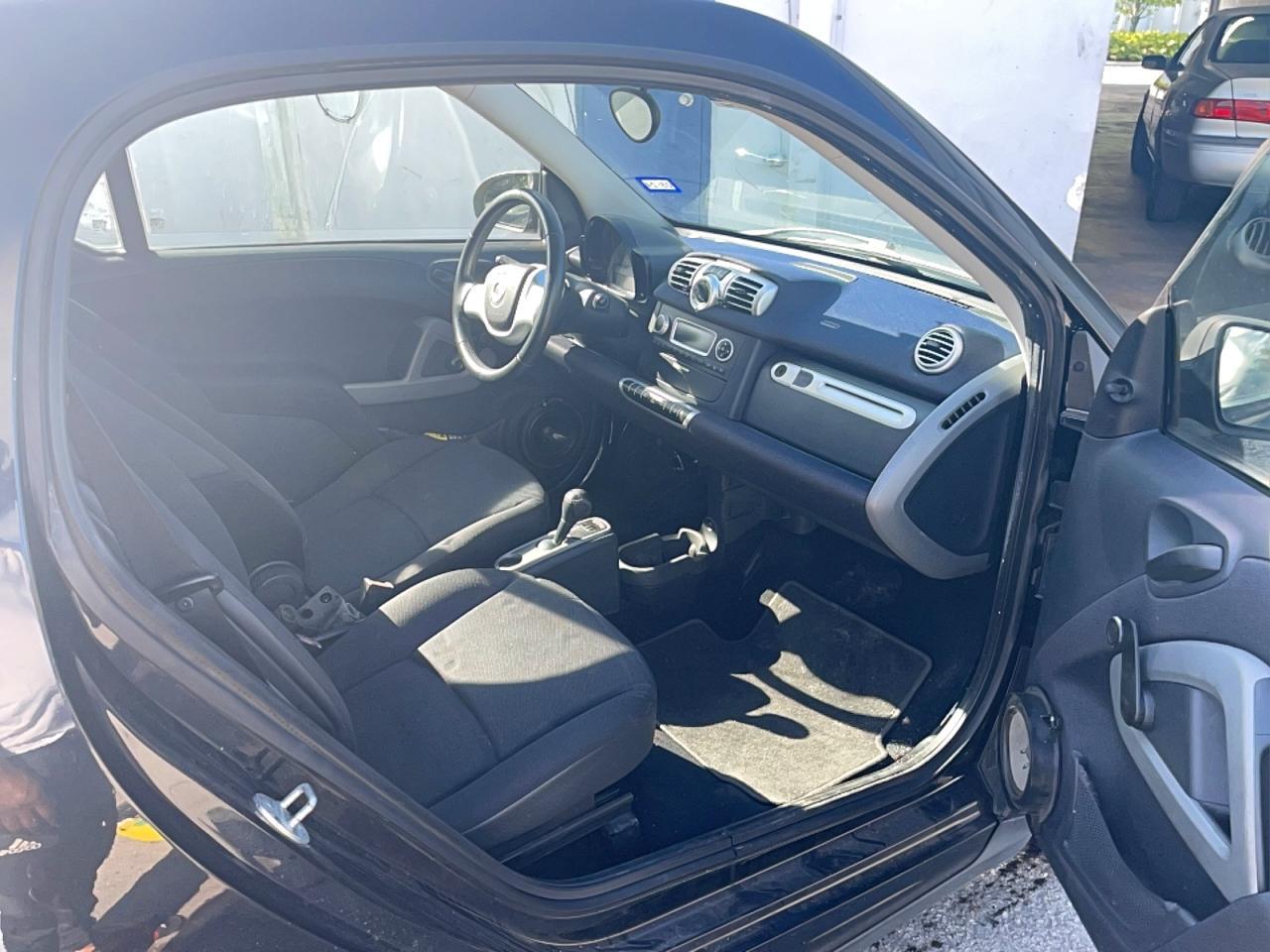 2011 Smart Fortwo Pure - Image 5