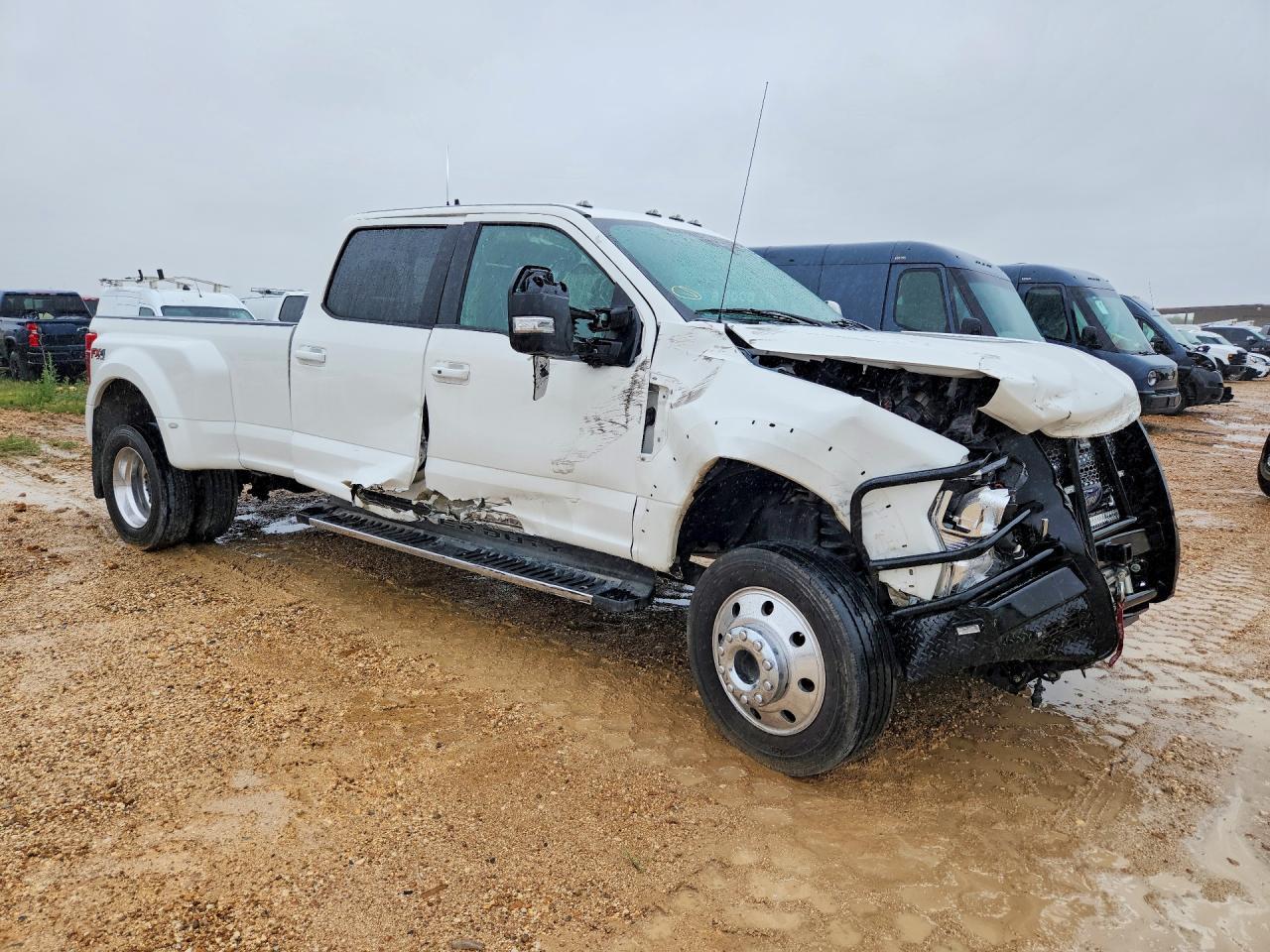 2020 Ford F450 Super Duty - Фото 4