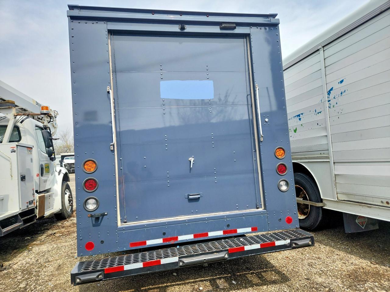 2021 Ford Transit T-350 Step Van ** Clean Title * Prior Fleet ** - Фото 6