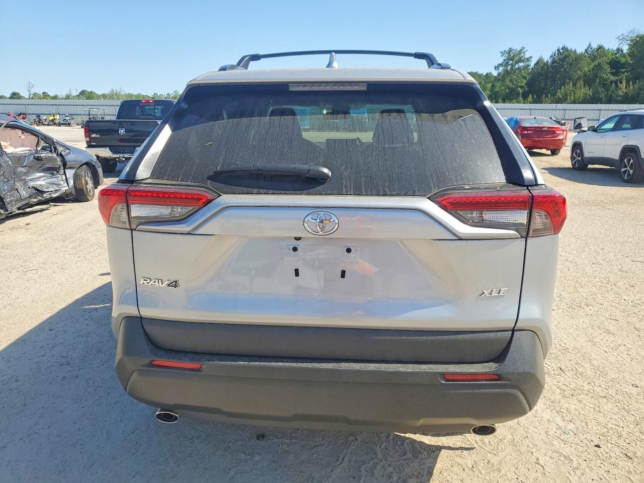 2025 Toyota Rav4 Xle Premium - Image 6