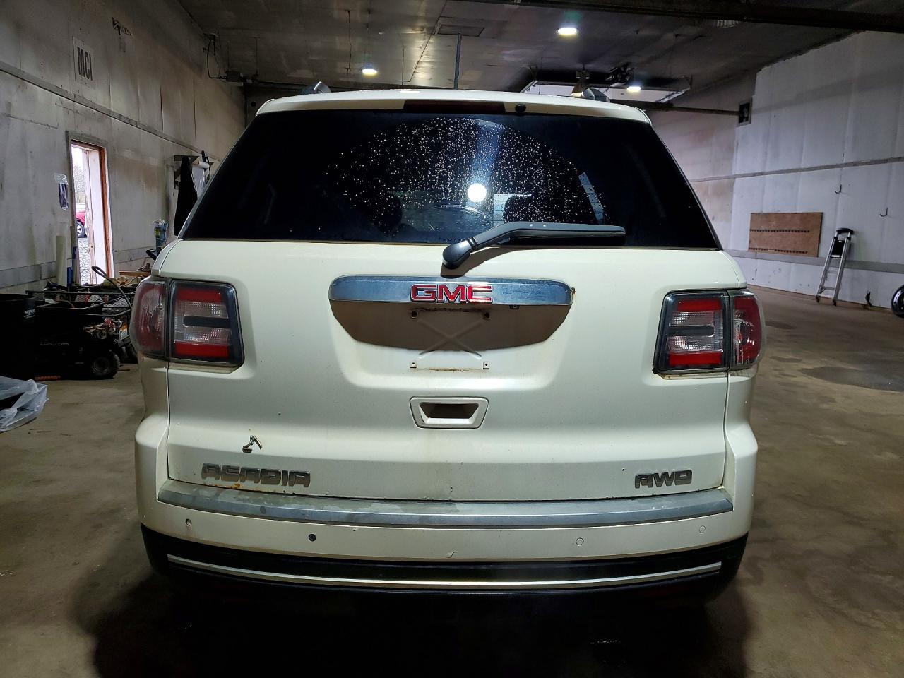 2013 GMC Acadia Sle - Image 6