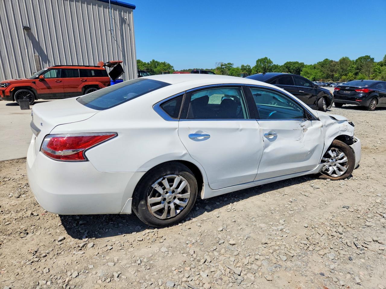 2015 Nissan Altima 2.5 S - Фото 3