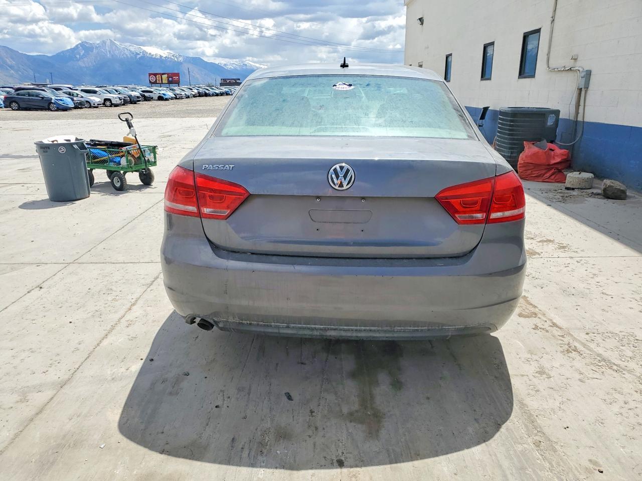 2014 Volkswagen Passat S - Image 6