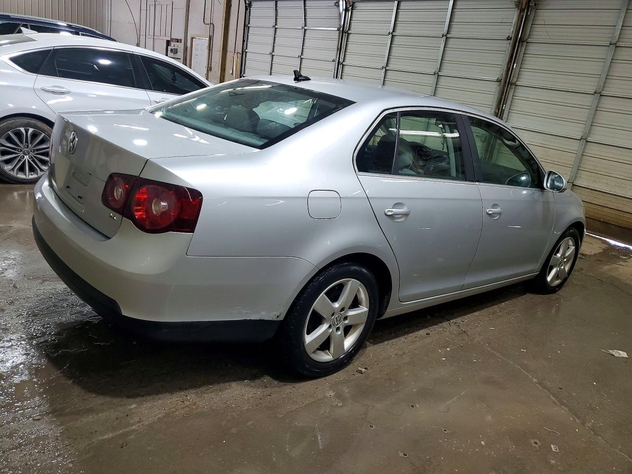 2008 Volkswagen Jetta Se - Фото 3