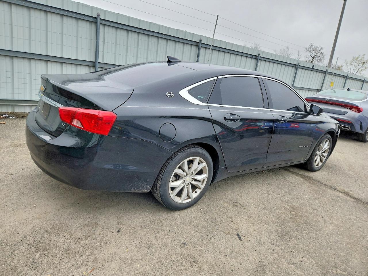 2019 Chevrolet Impala Lt - Фото 3