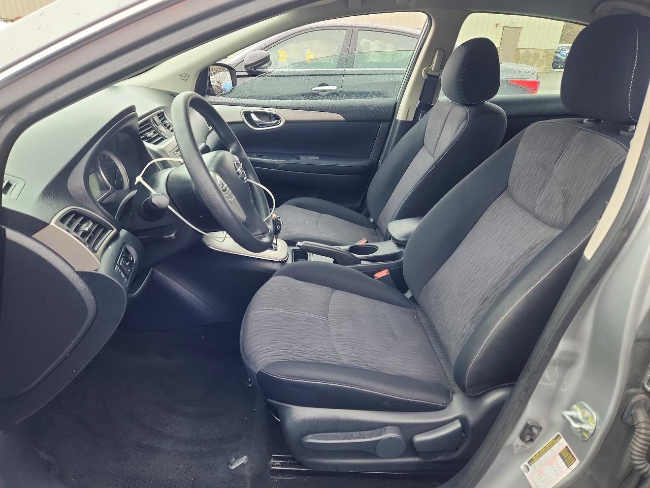 2014 Nissan Sentra S - Image 7