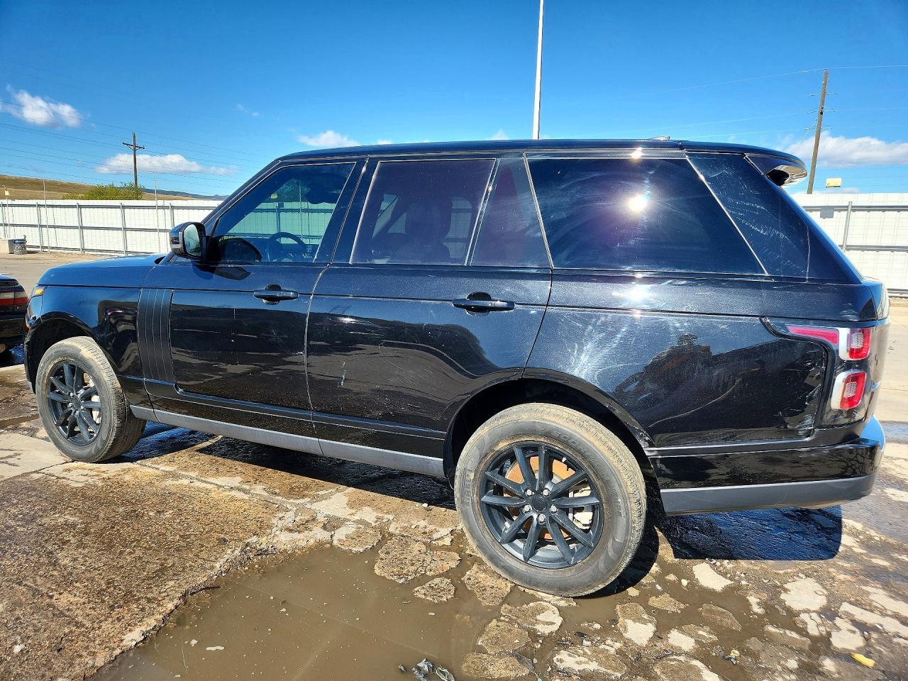 2021 Land Rover Range Rover - Image 2