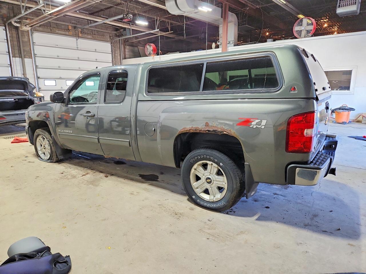 2011 Chevrolet Silverado K1500 Lt - Image 2