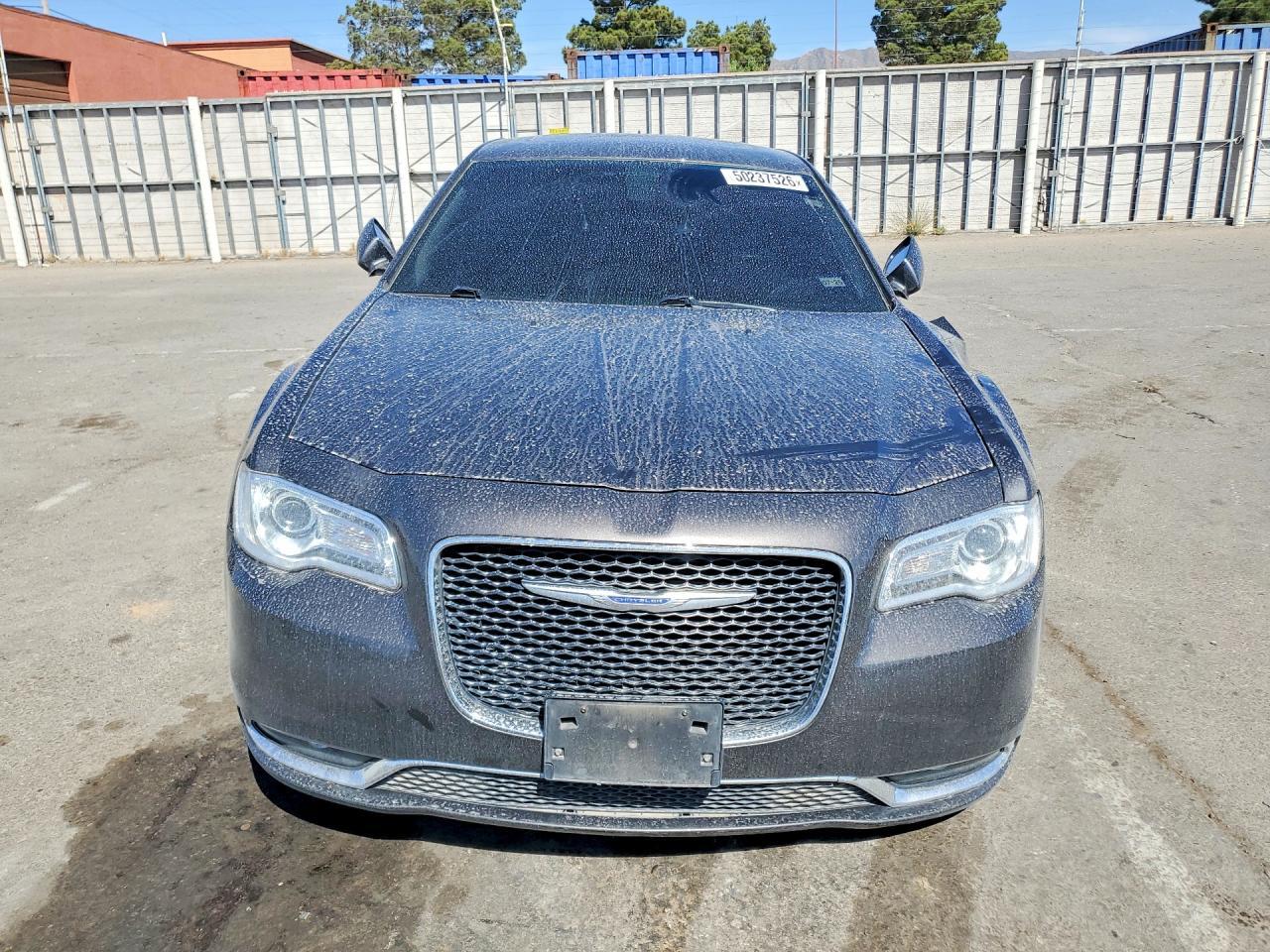 2019 Chrysler 300 Touring - Image 5