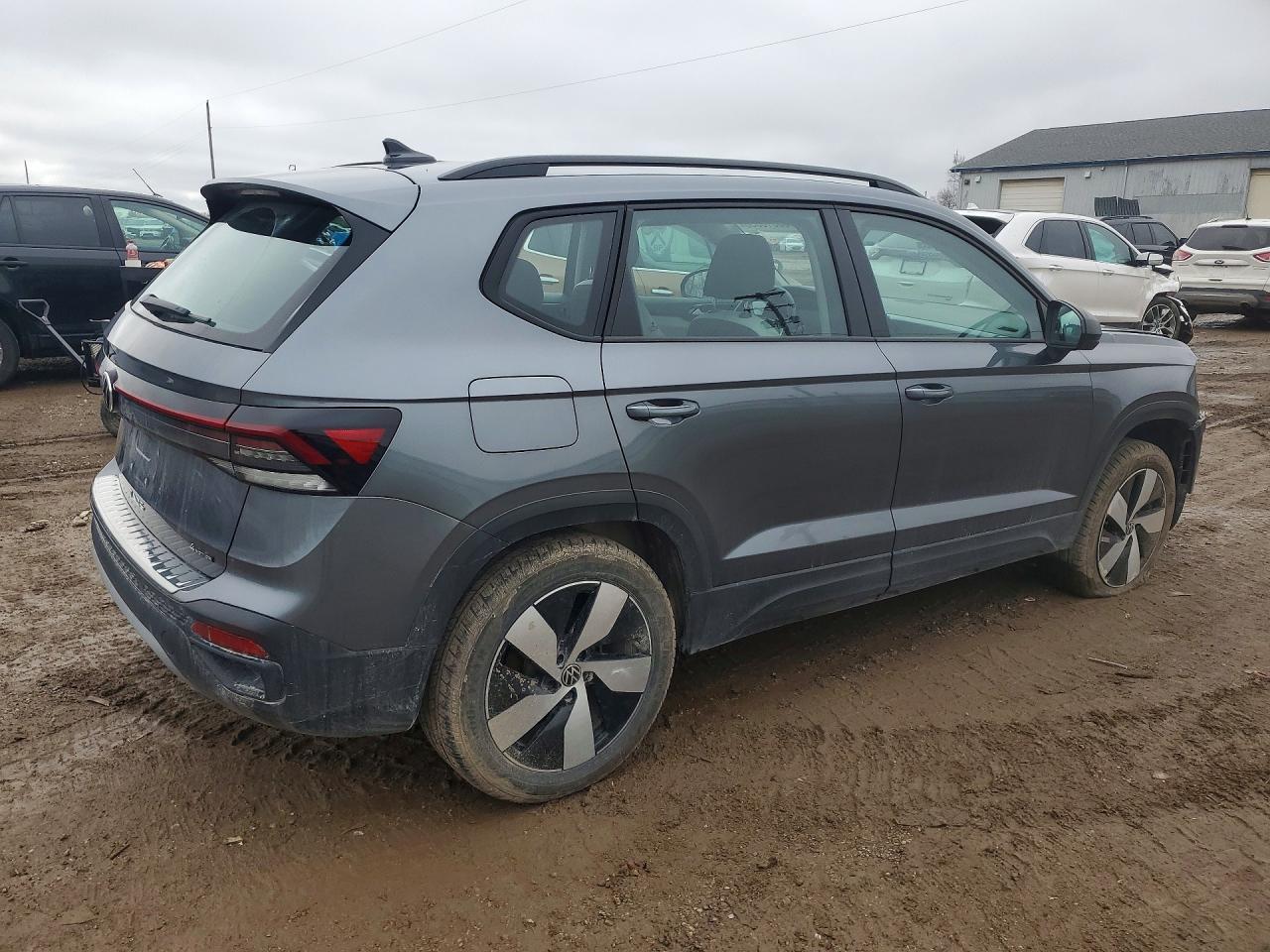 2025 Volkswagen Taos S - Фото 3