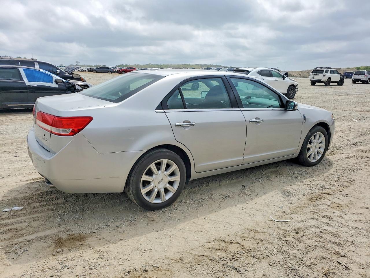 2010 Lincoln Mkz - Фото 3
