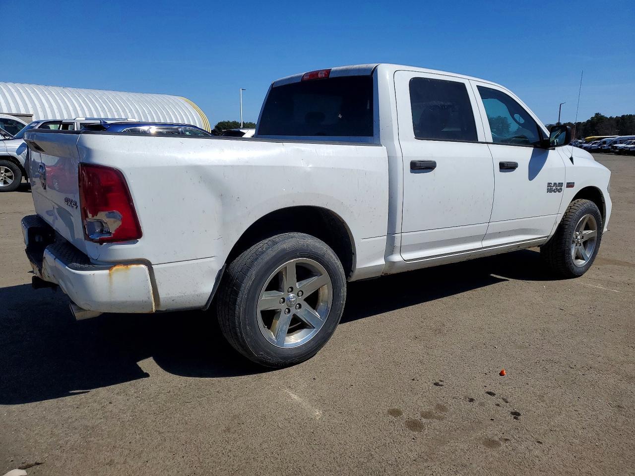 2016 Ram 1500 St - Image 3