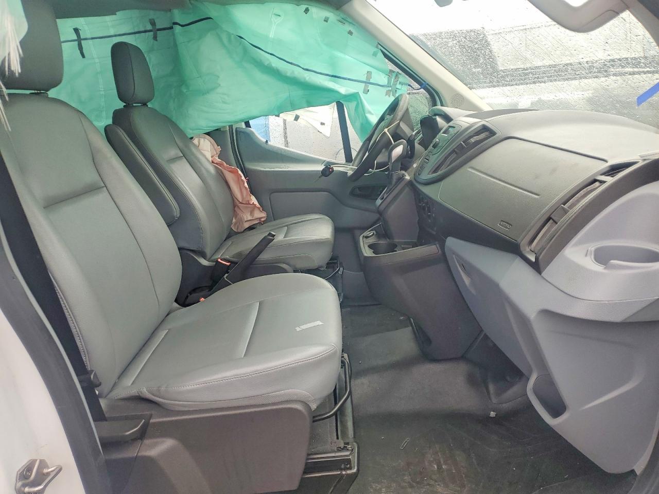 2019 Ford Transit T - Image 7