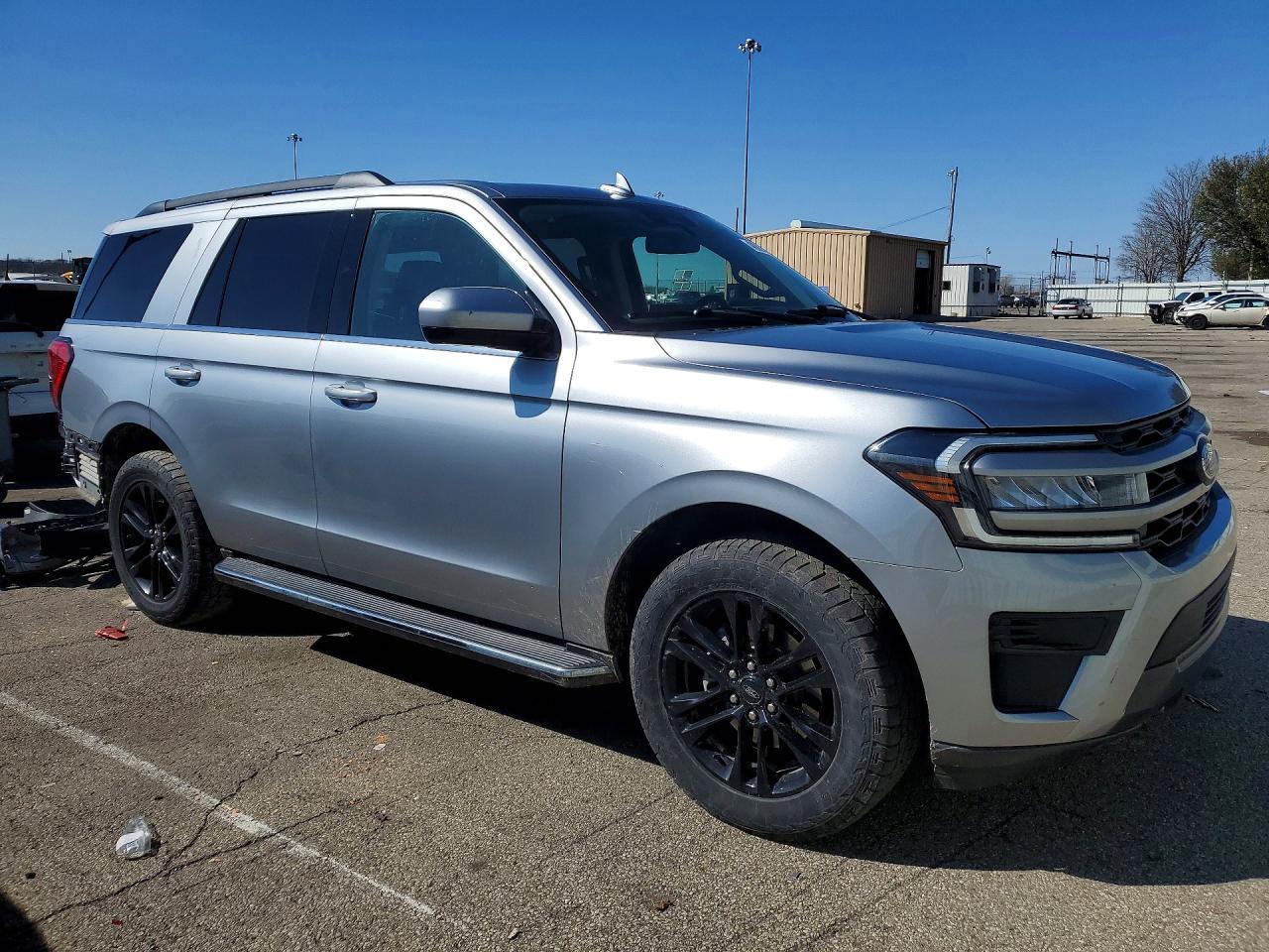 2022 Ford Expedition Xlt - Фото 4