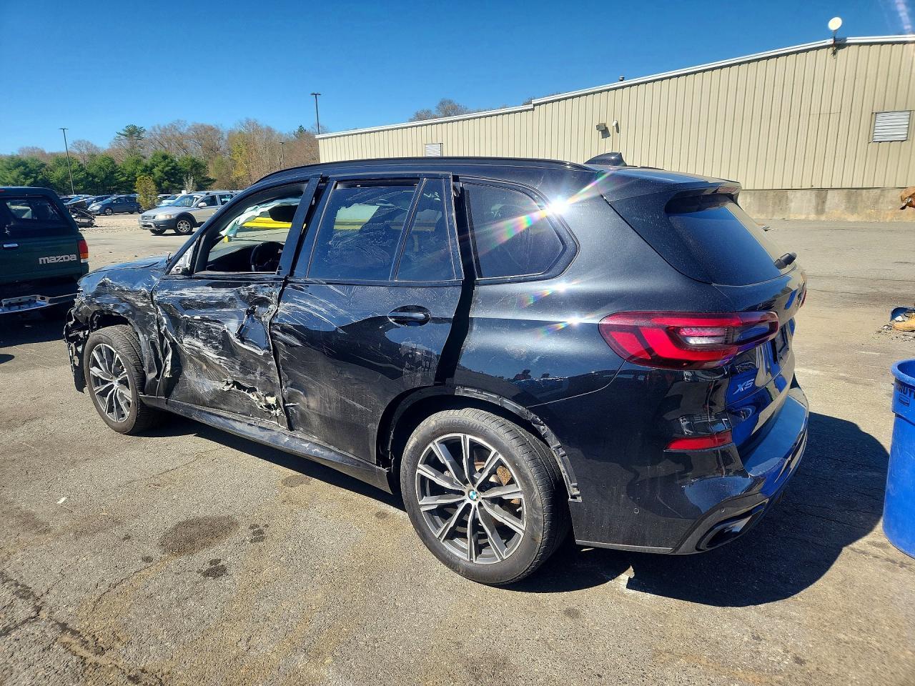 2022 BMW X5 xDrive40I - Image 2