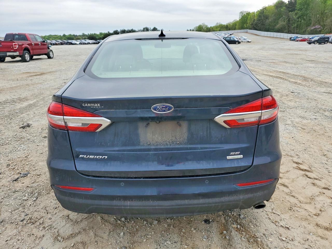2020 Ford Fusion Se - Image 6