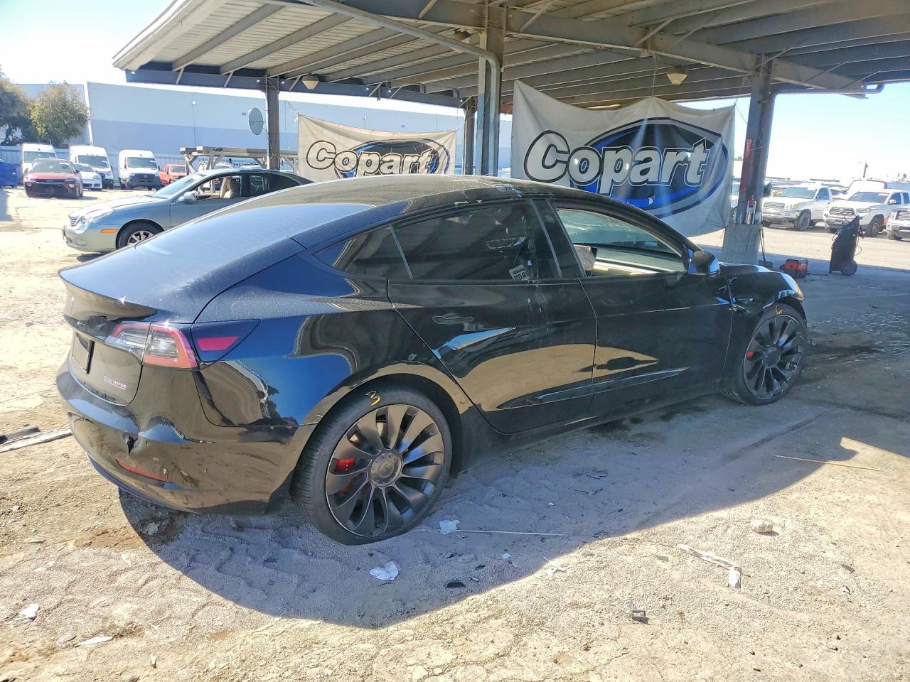 2022 Tesla Model 3 - Фото 3