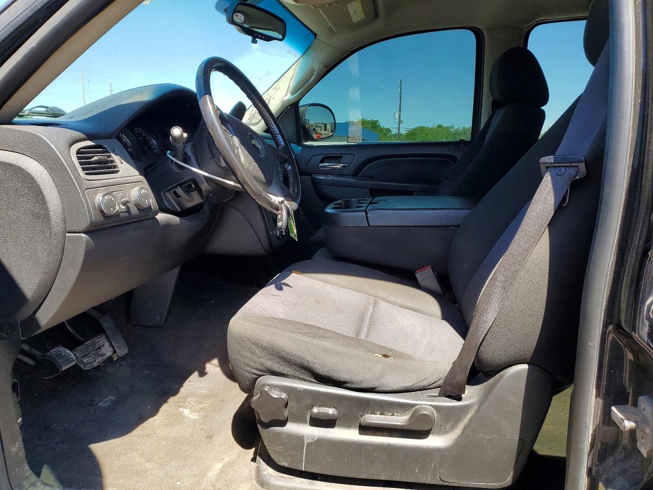 2010 Chevrolet Suburban K1500 Ls - Фото 7
