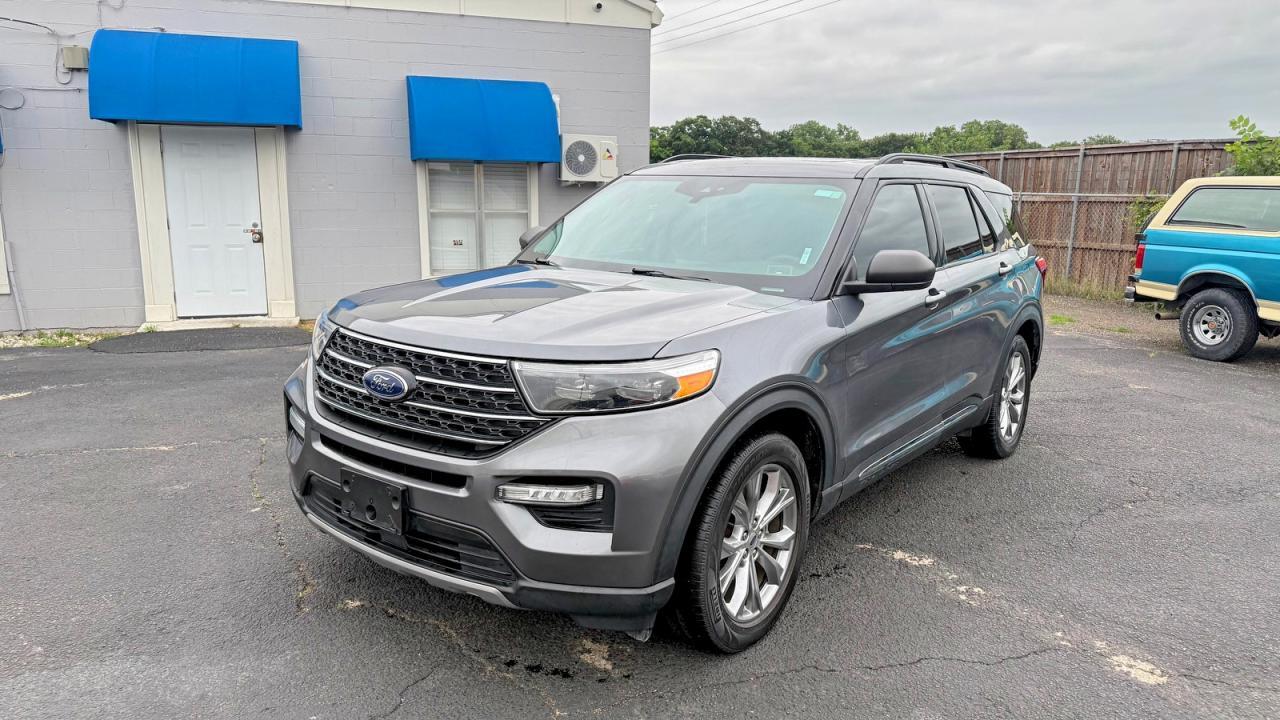 2022 Ford Explorer Xlt - Фото 2