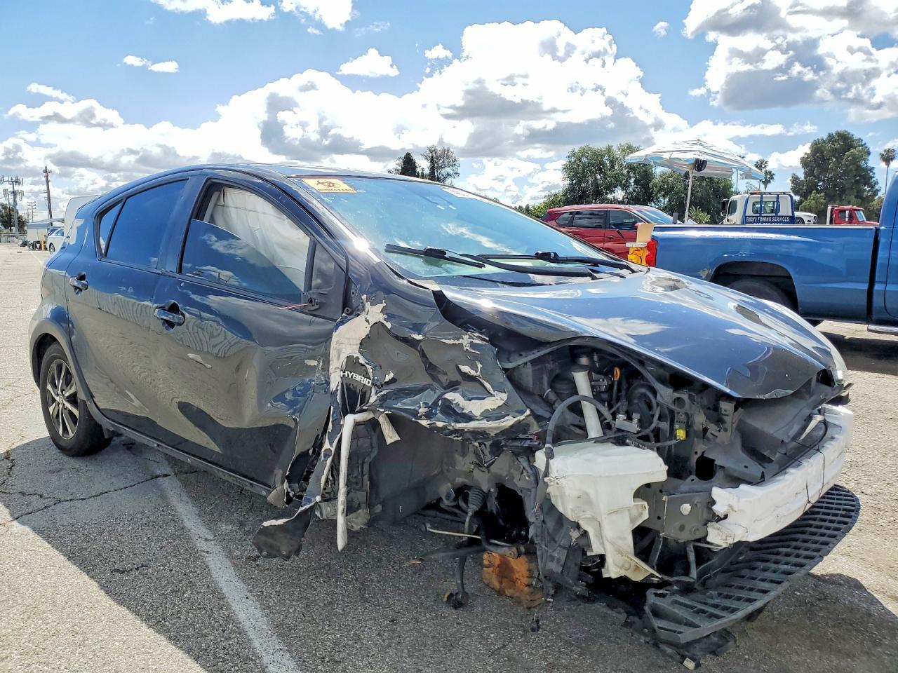 2018 Toyota Prius C Four - Фото 4