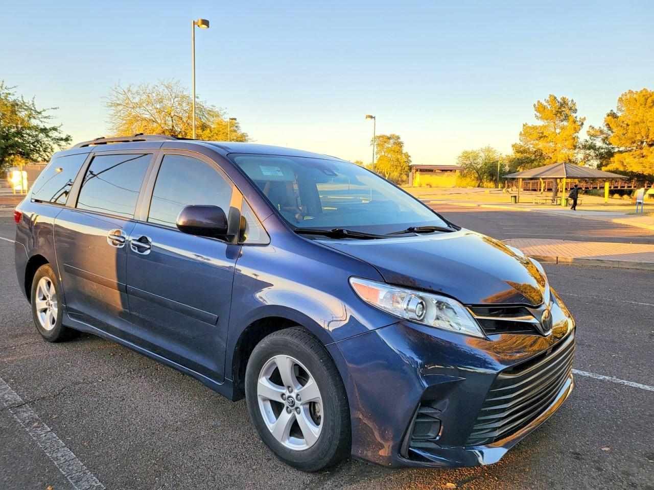 2020 Toyota Sienna Le