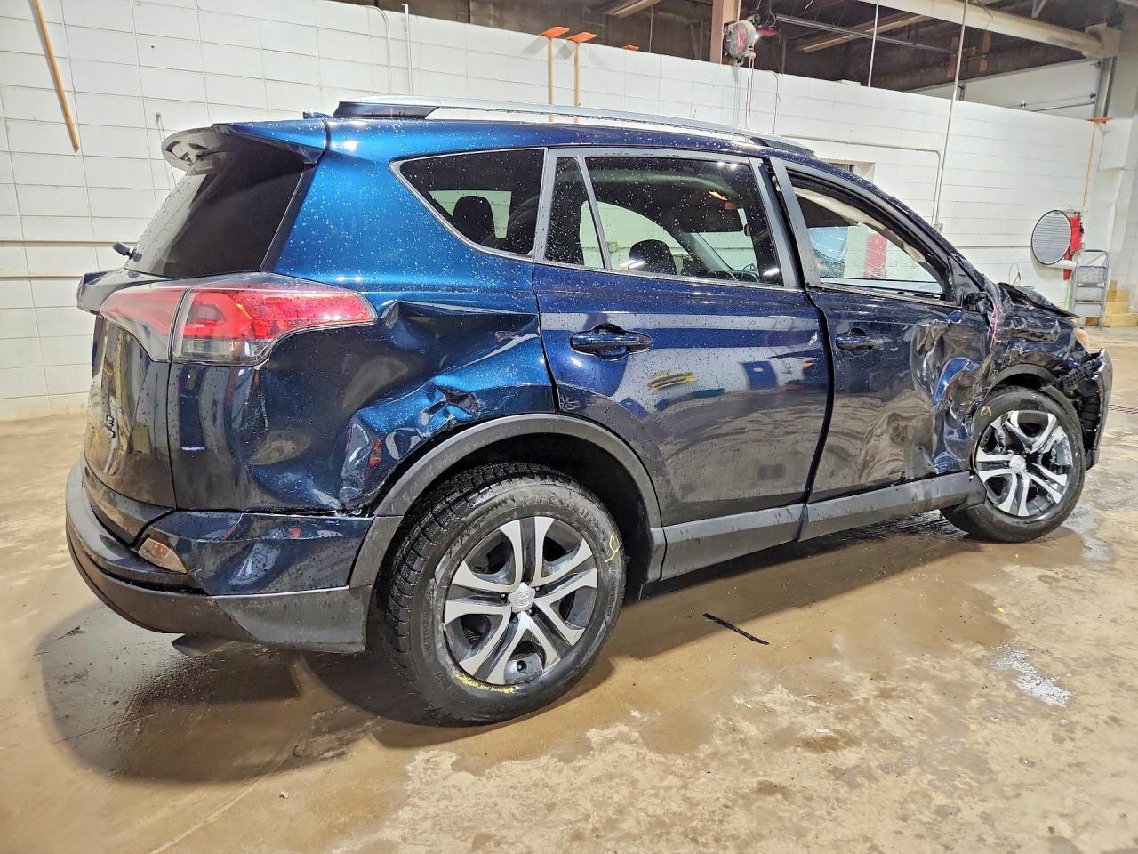 2017 Toyota Rav4 Le - Image 3