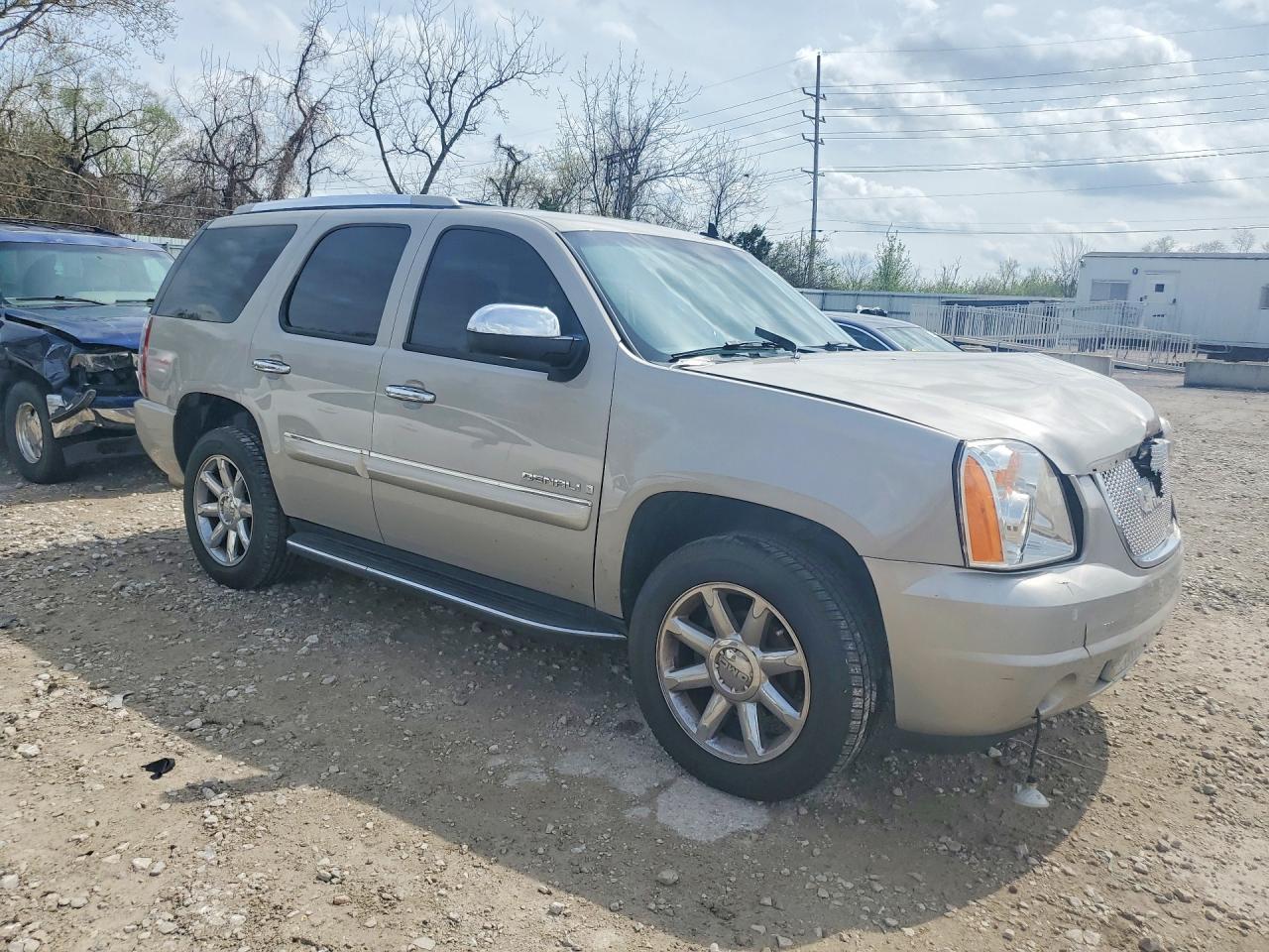 2007 GMC Yukon Denali - Фото 4