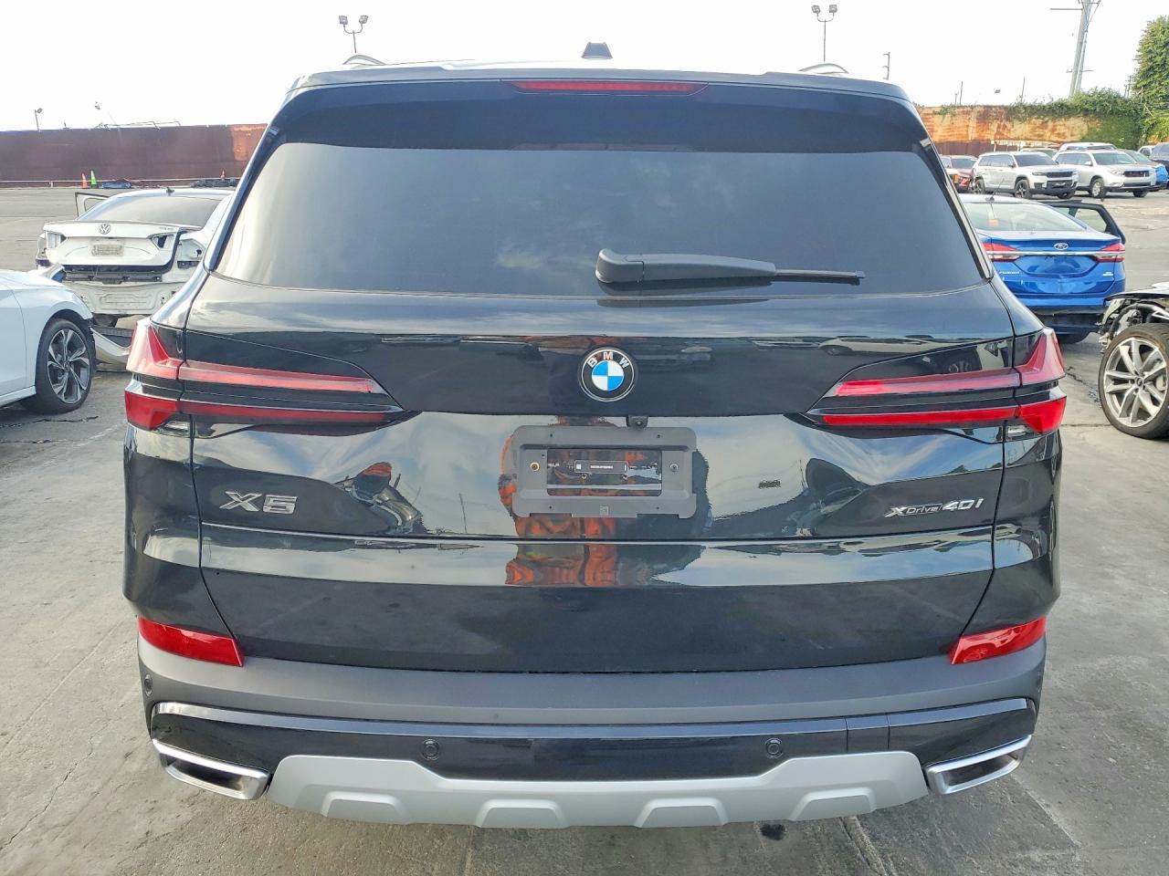 2026 BMW X5 xDrive40I - Image 6