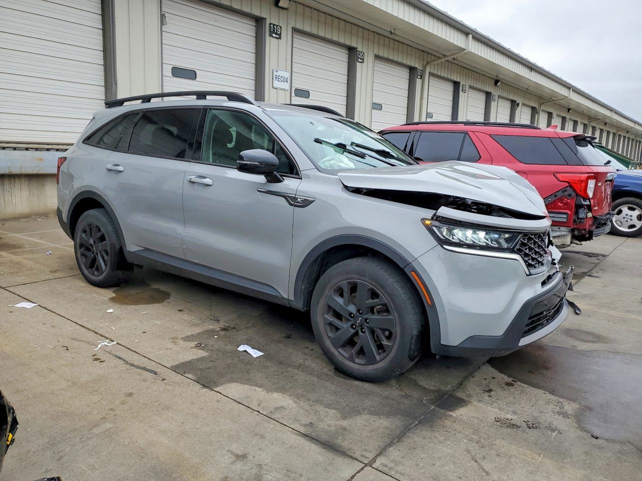 2022 Kia Sorento S - Image 4