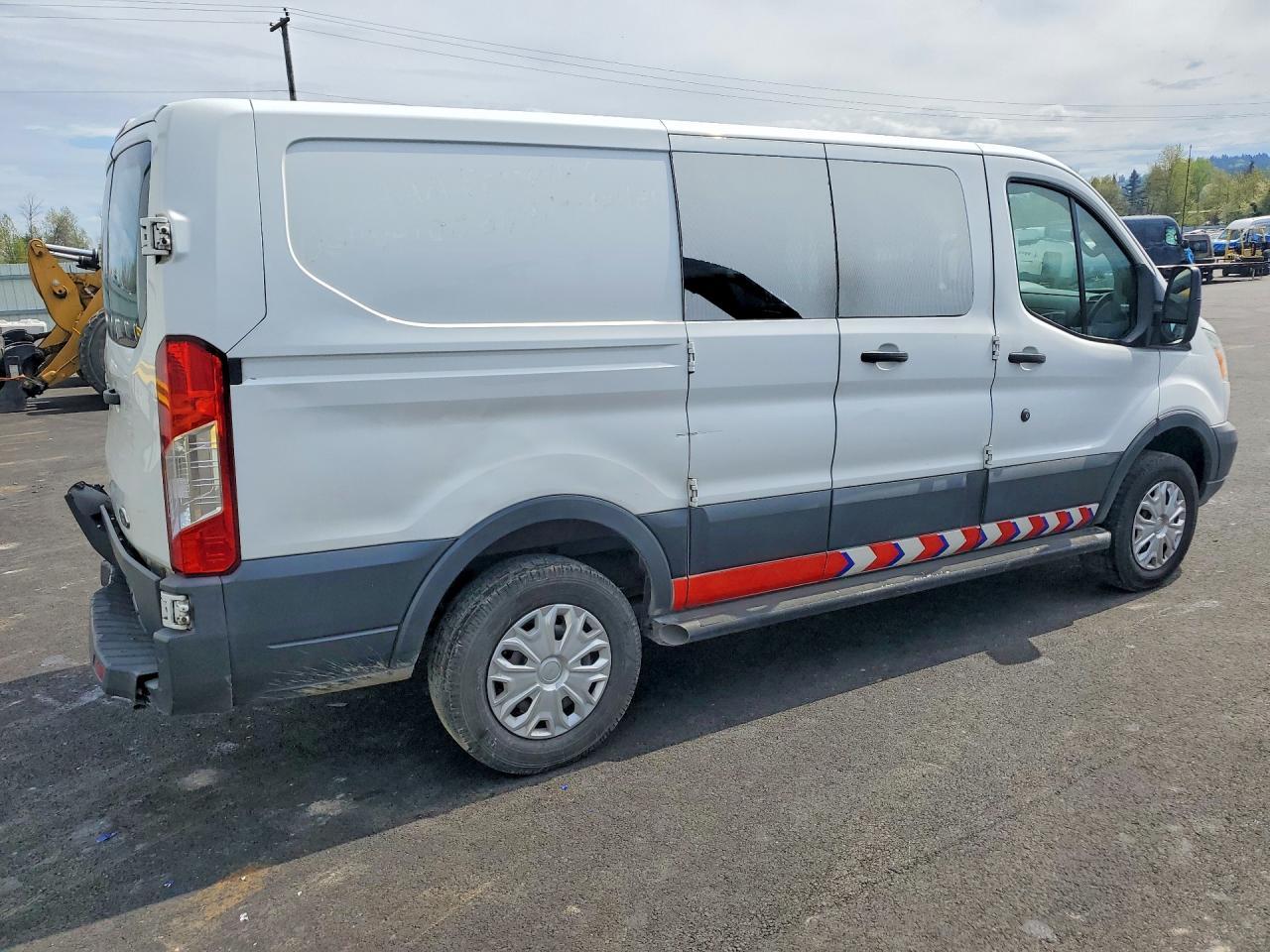 2015 Ford Transit T-250 - Image 3