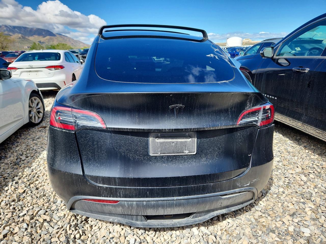 2023 Tesla Model Y - Image 6