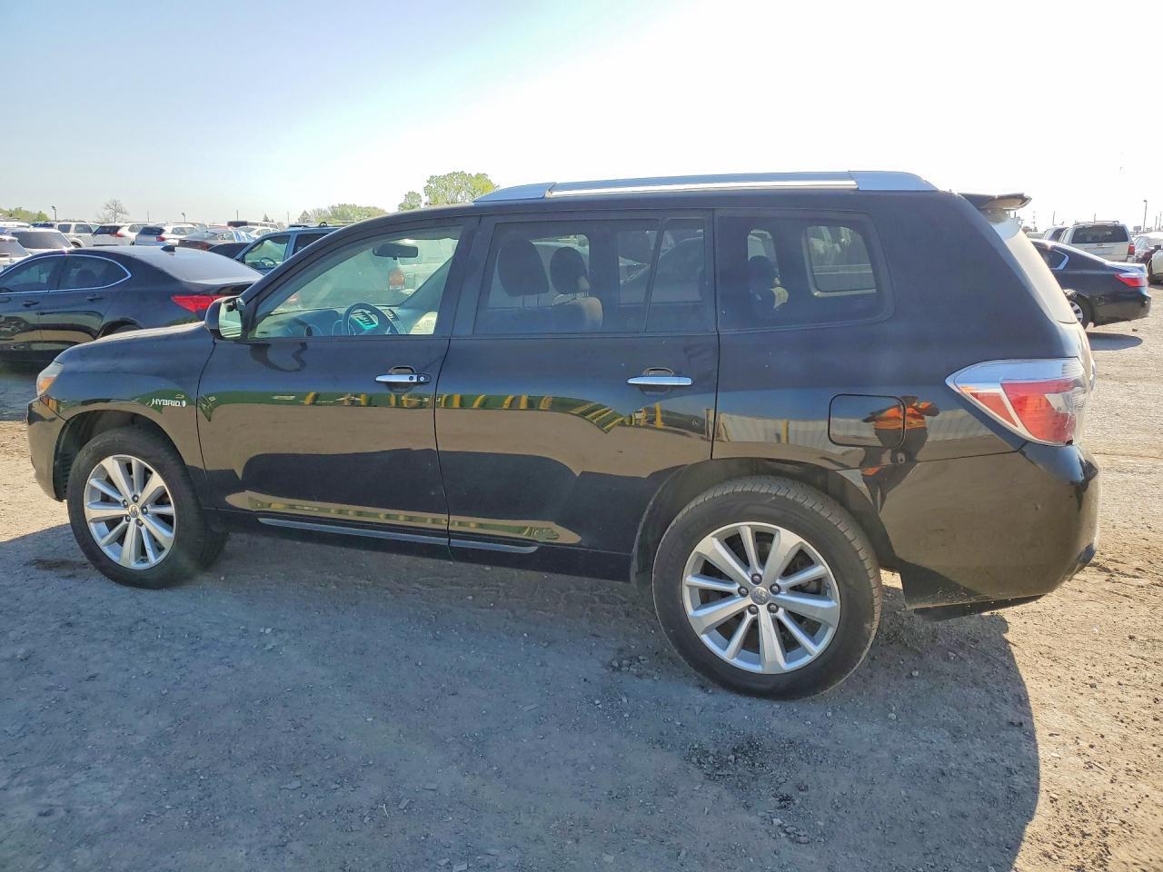 2008 Toyota Highlander Hybrid - Image 2