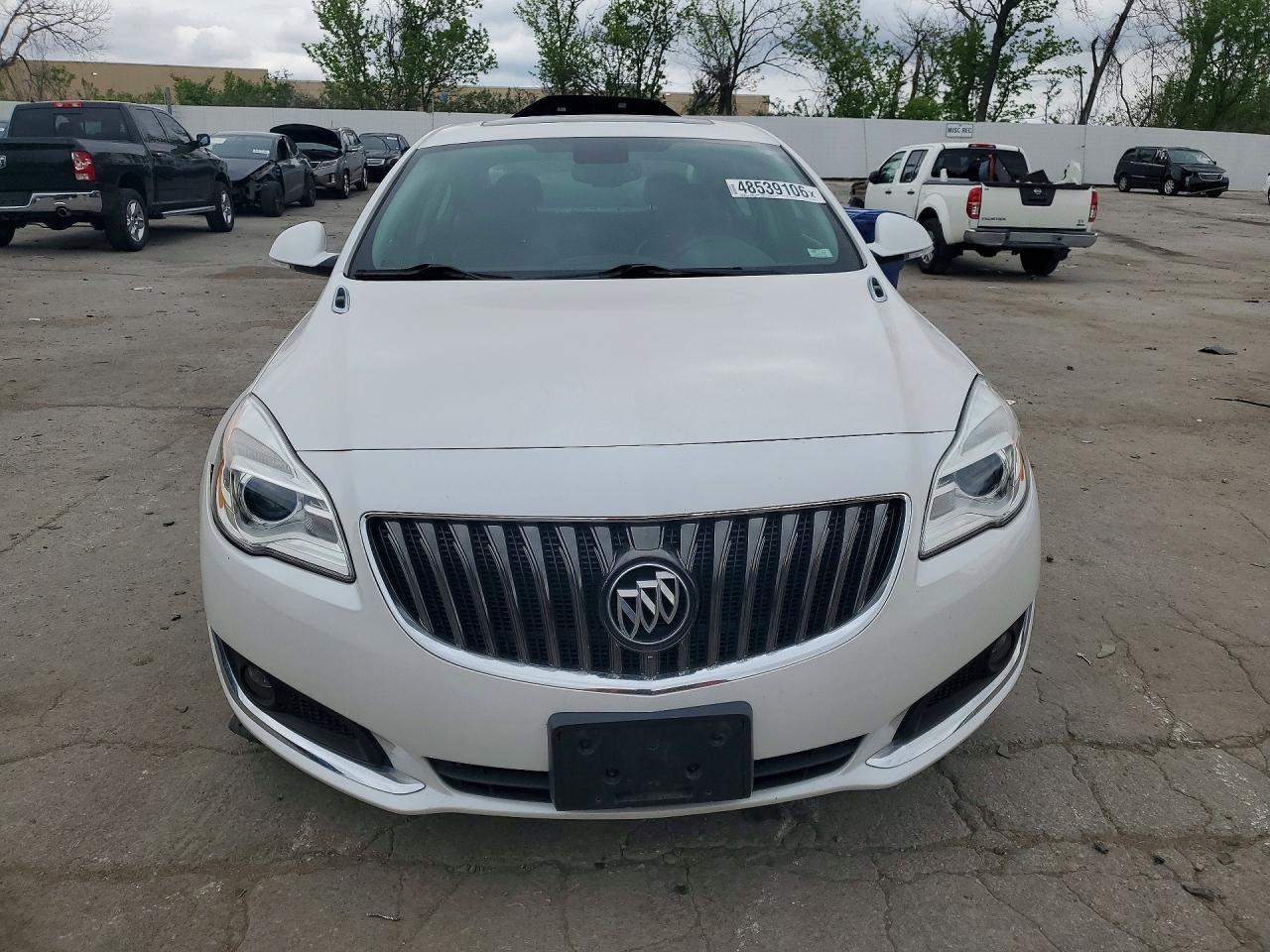 2017 Buick Regal Sport Touring - Фото 5