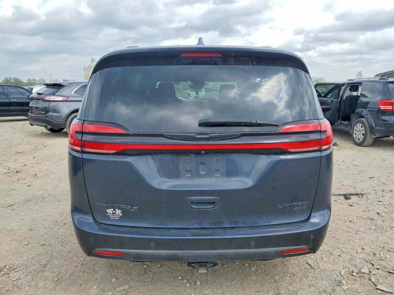 2021 Chrysler Pacifica Limited - Фото 6