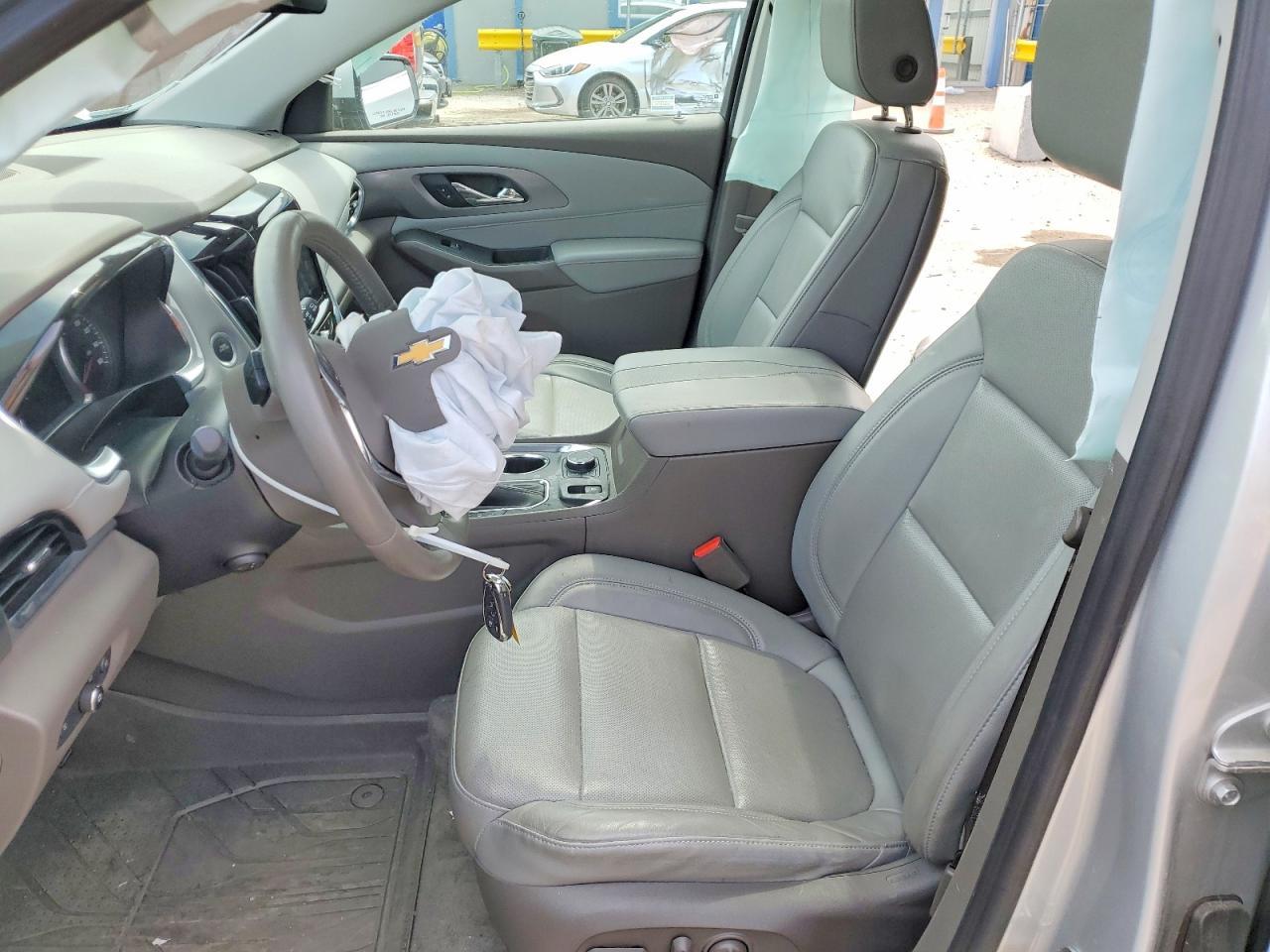 2018 Chevrolet Traverse Premier - Image 7