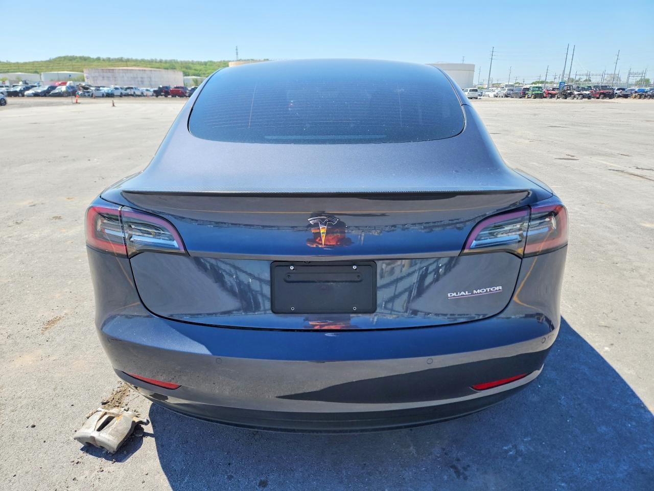 2021 Tesla Model 3 - Фото 6
