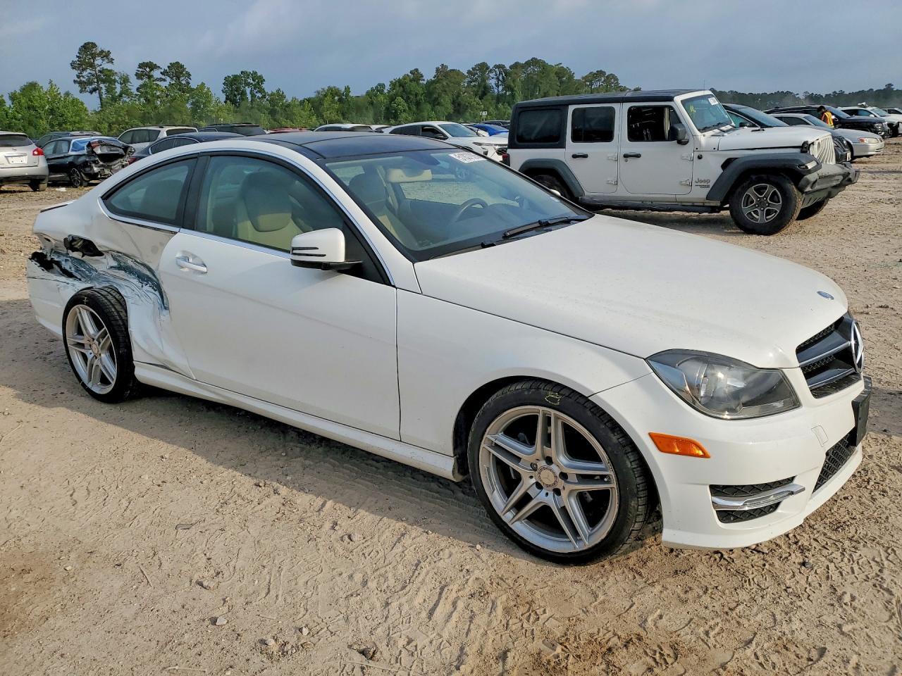 2014 Mercedes-Benz C 250 - Фото 4