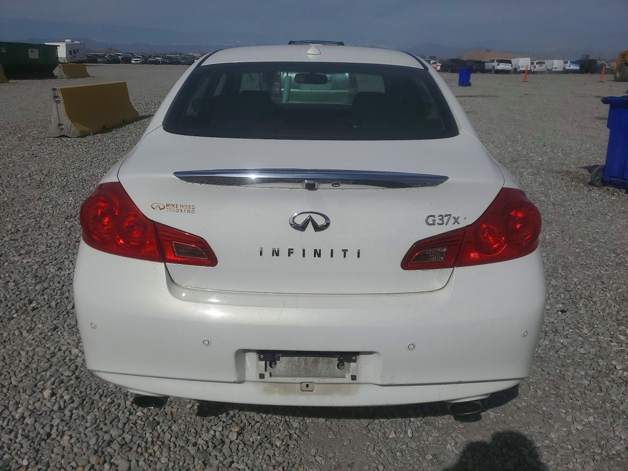 2013 Infiniti G37 - Image 6