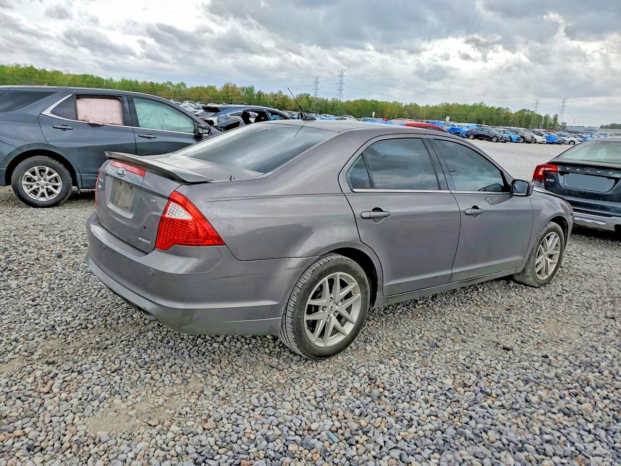 2011 Ford Fusion Se - Фото 3