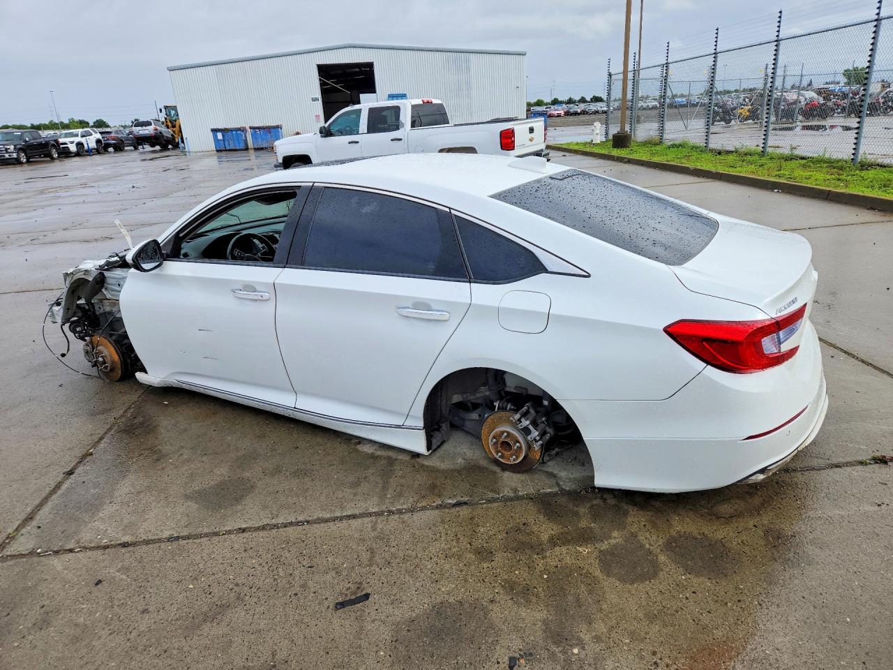 2018 Honda Accord Touring Hybrid - Фото 2