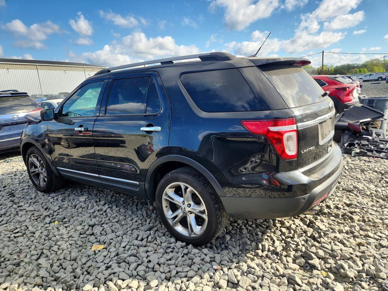 2014 Ford Explorer Limited - Image 2