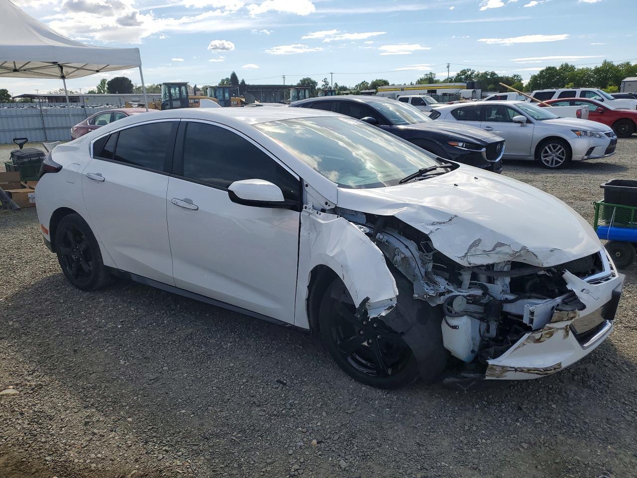 2018 Chevrolet Volt Lt - Image 4