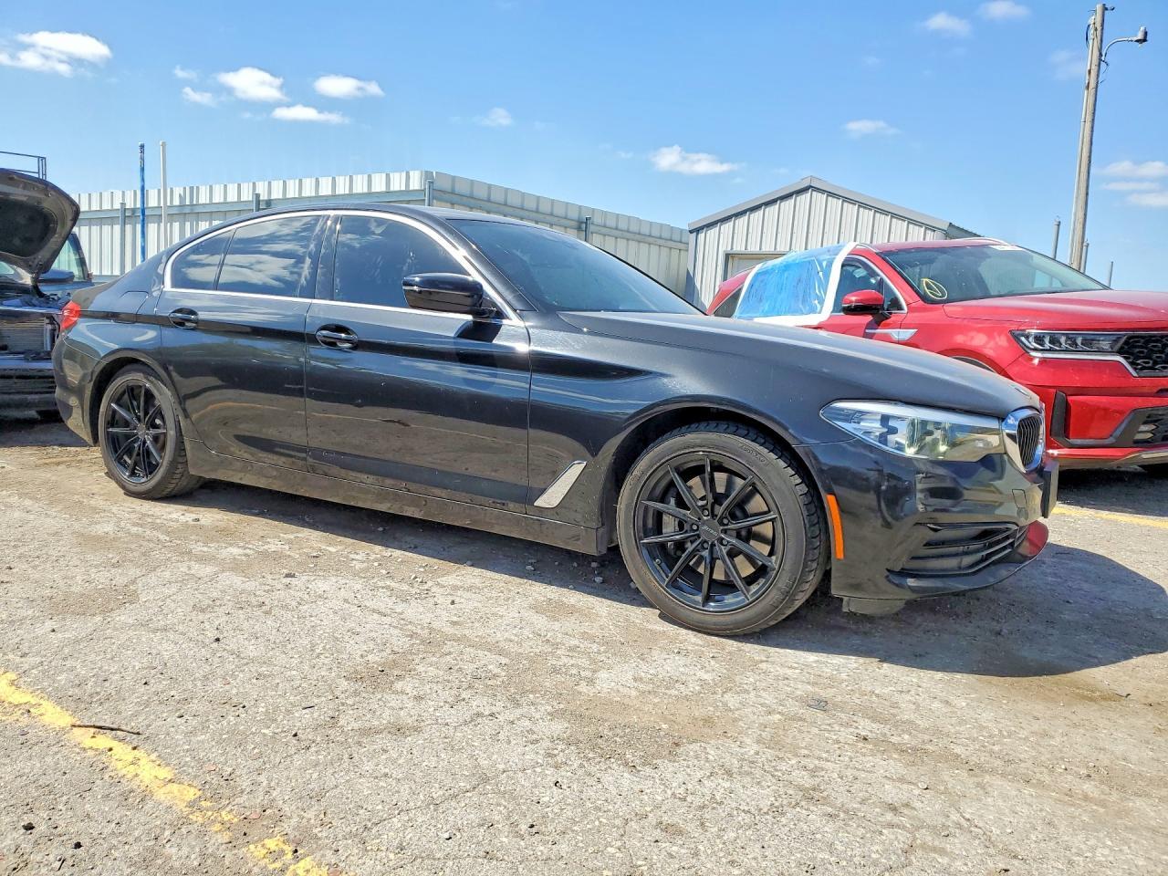 2019 BMW 530 I - Фото 4