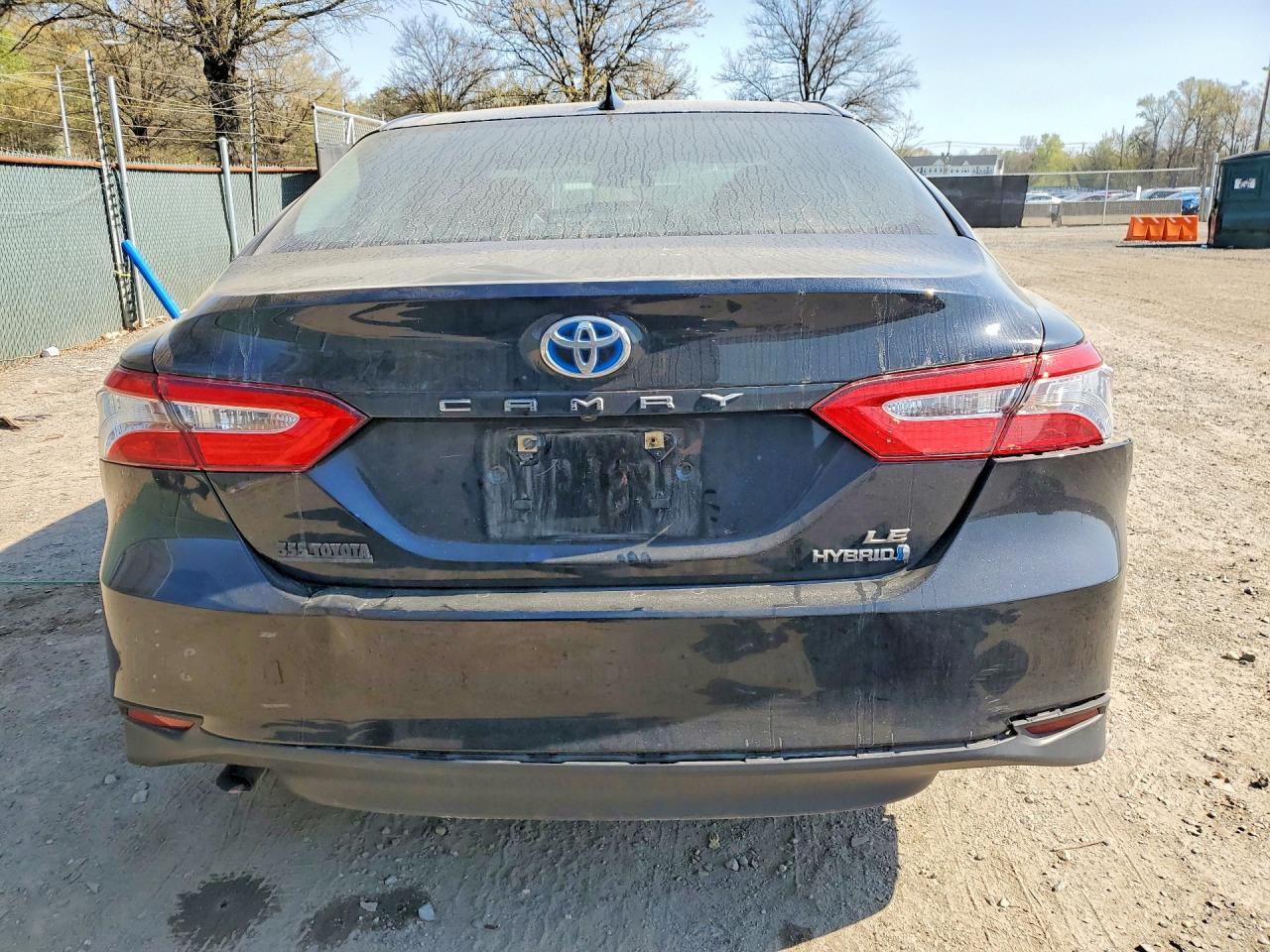2019 Toyota Camry Le - Фото 6