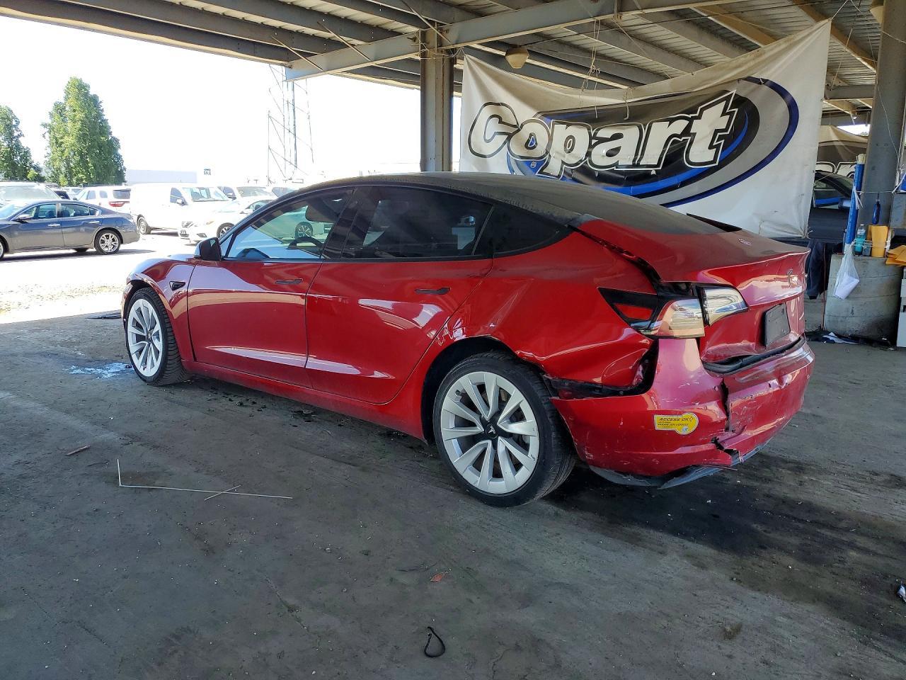 2021 Tesla Model 3 - Фото 2