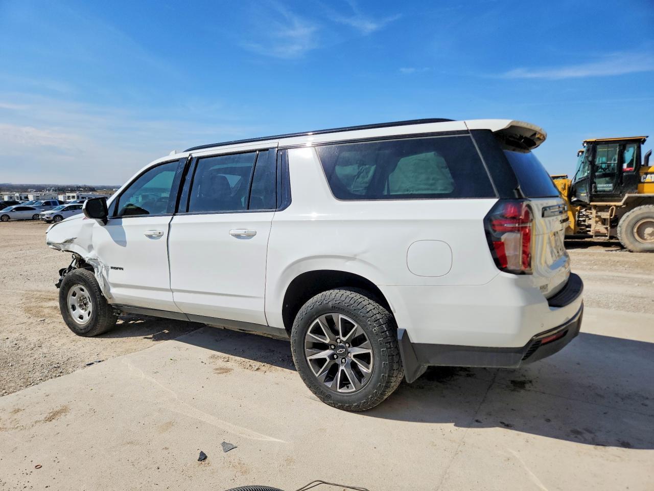 2021 Chevrolet Suburban K1500 Z71 - Image 2