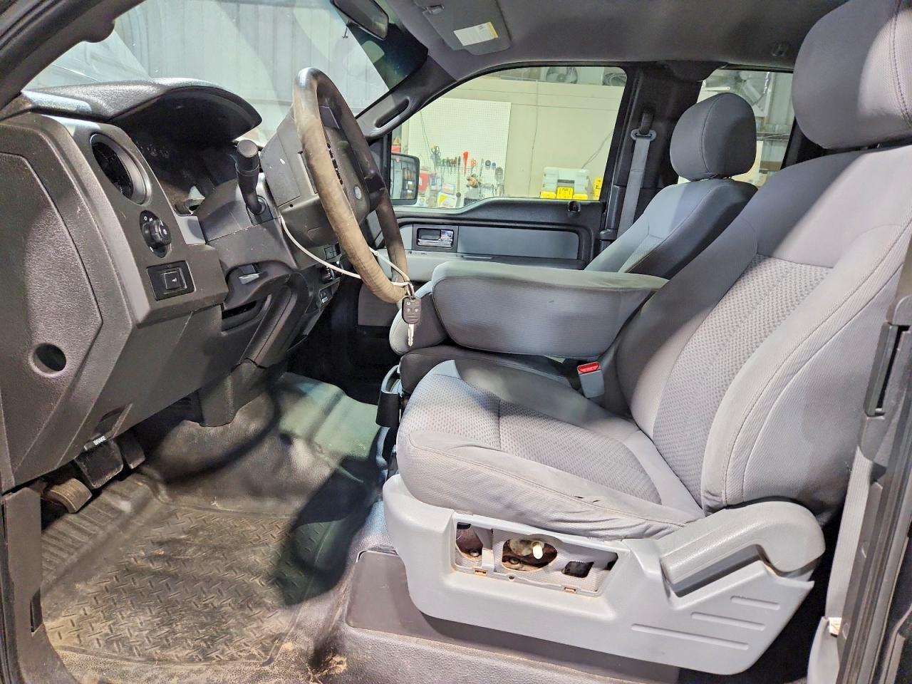 2013 Ford F150 Super Cab - Фото 7