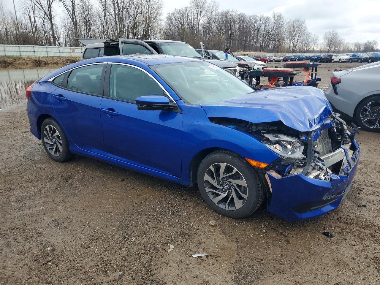 2018 Honda Civic 4D - Фото 4