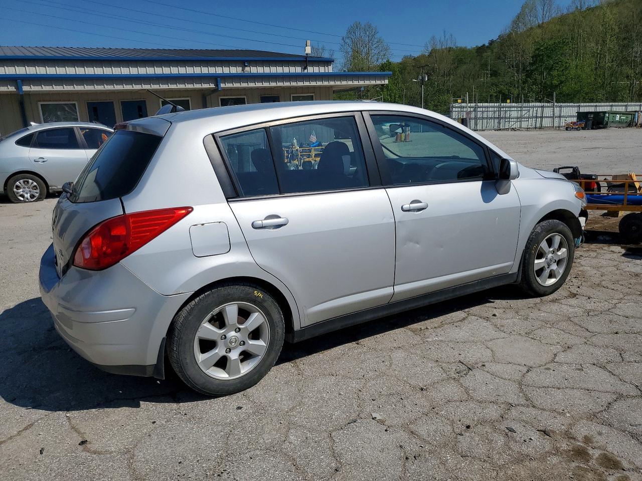 2007 Nissan Versa 1.8 S - Image 3