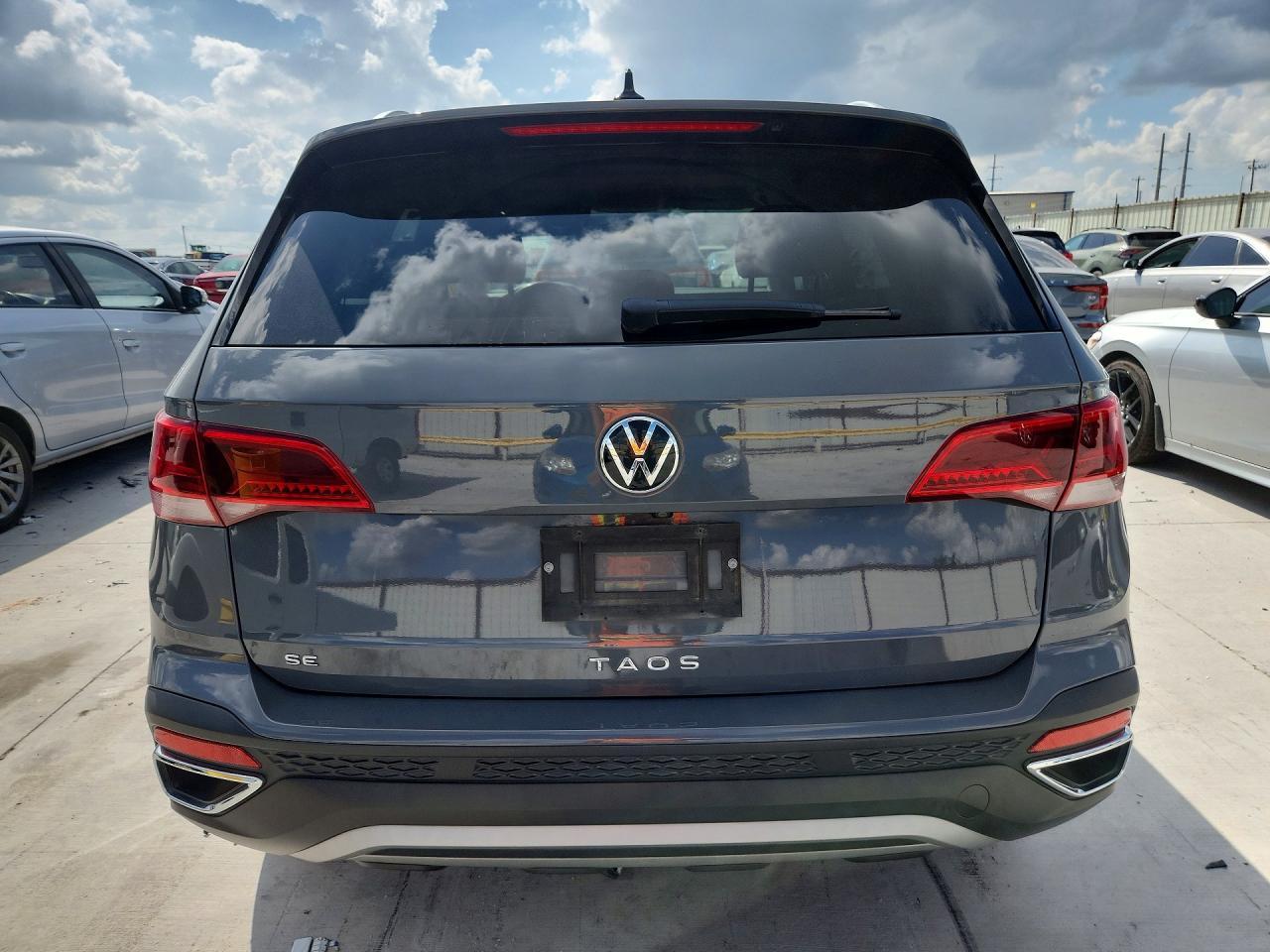 2022 Volkswagen Taos Se - Фото 6